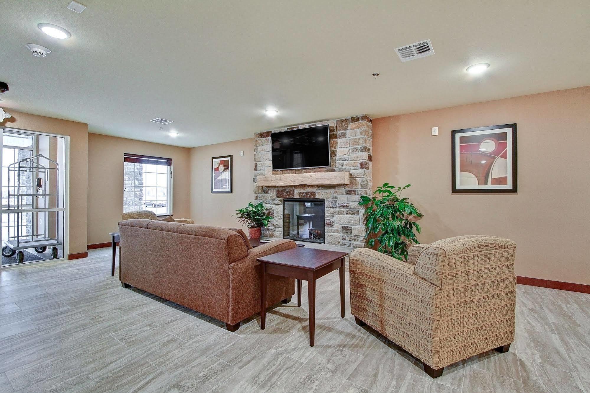 Cobblestone Hotel & Suites Pulaski/Green Bay Екстер'єр фото